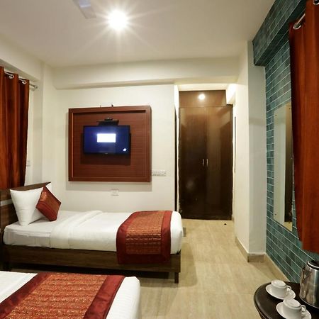 Hotel Airport Star New Delhi Extérieur photo